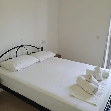 Apartment Ellia Mirtiotissa