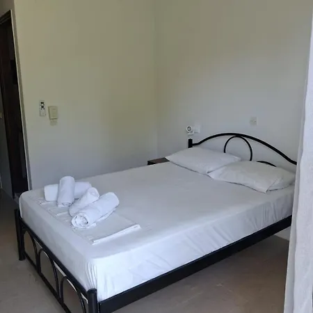 Ellia Mirtiotissa Apartment *
